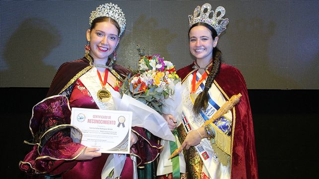 Los Inmigrantes Unidos de Concordia eligieron y coronaron a la nueva Reina Provincial del Inmigrante. Amiela Mendelovich Visnevetzky fue la elegida&nbsp;
