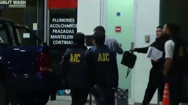 Robaron un maletín de un vehículo oficial con una computadora del Ministerio de Seguridad