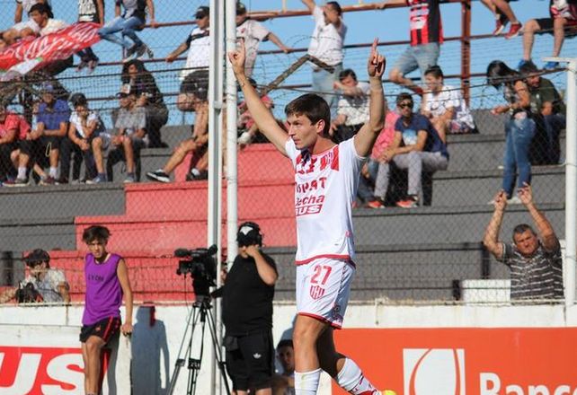 ¿Un ex-Colón podría dejar a Unión sin su goleador para el Clásico?