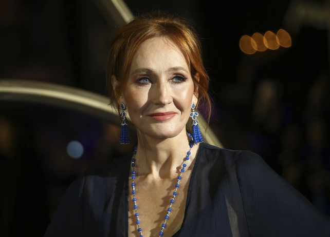 J.K. Rowling lanzó hoy su nueva novela