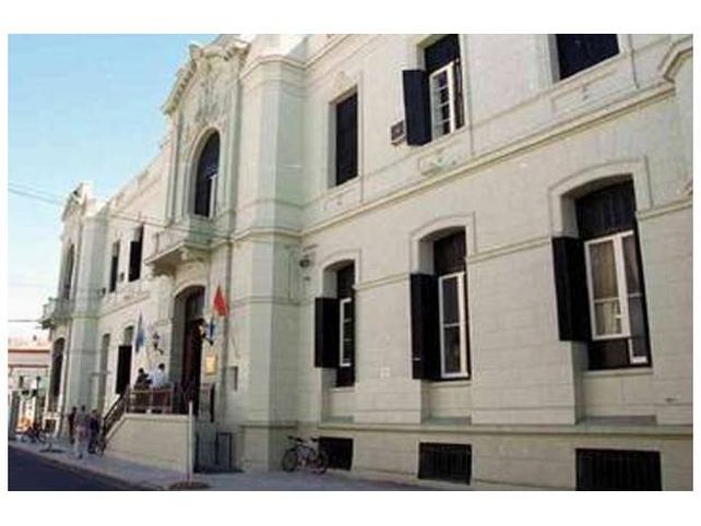 Malestar por la falta de pago a reemplazantes en el Ministerio de Salud