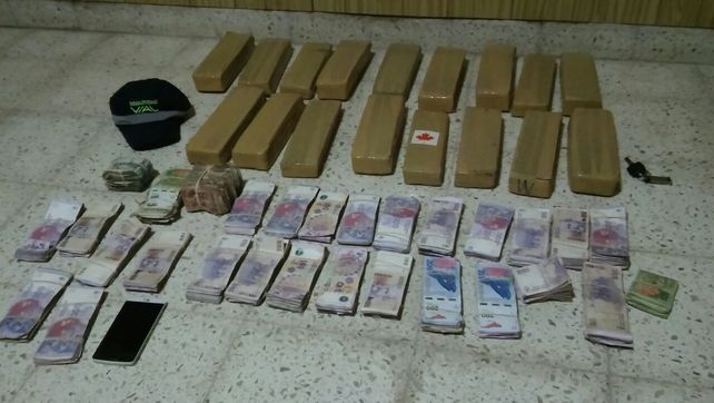 Incautado. En el control en Ceres se detectó marihuana y una gran suma de dinero.&nbsp;