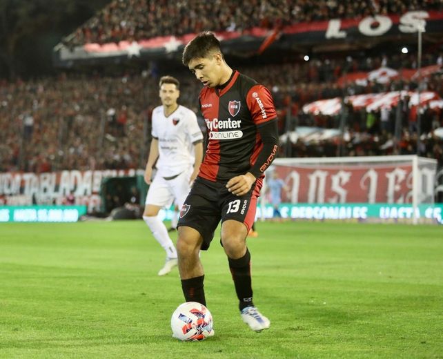 Un flojo Newells no pudo pasar del cero e igualó ante Colón en el Coloso