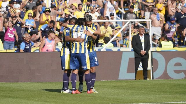 El abrazo de Campaz