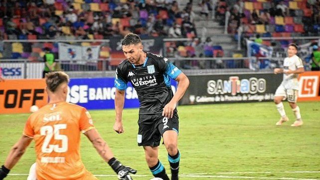 Con tres goles de Maravilla Martínez Con tres goles de Maravilla Martínez