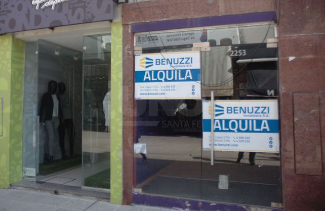 A media máquina, abrió el comercio santafesino