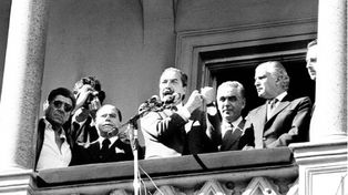 Hace 30 años, el primer alzamiento carapintada era derrotado por una inédita movilización por la democracia