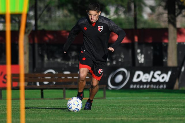 “Creo que tenemos que pelear los dos frentes”, dijo sobre el Clausura y la Copa Argentina.