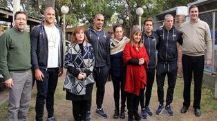Los Pumas visitaron el hospital de Niños de Santa Fe Orlando Alassia
