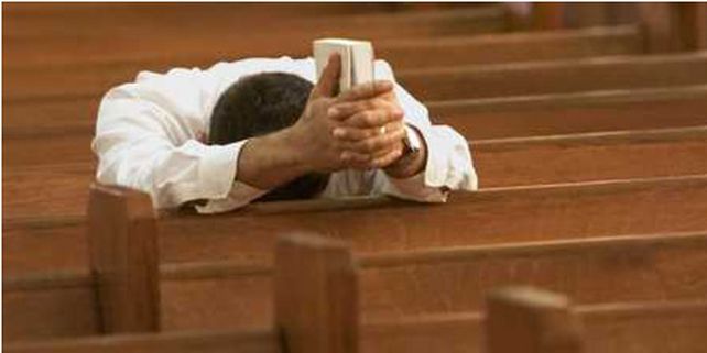 Un estudio de cerebro revela que el sentimiento religioso disminuye el dolor