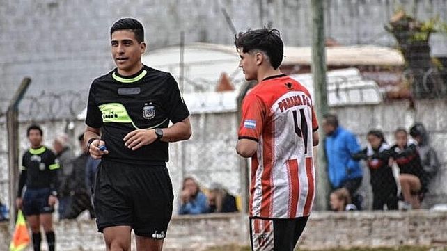 El árbitro César Castro presentó ante la asamblea de la Liga Deportiva un informe sobre querer sobornarlo.