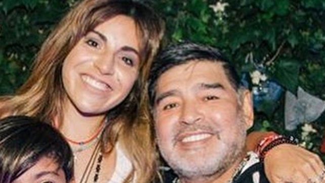 Enojada. “Si fuera por mí no vendería ni subastaría nada de mi papá
