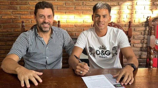 Gonzalo Asís firmó su vínculo con Patronato.