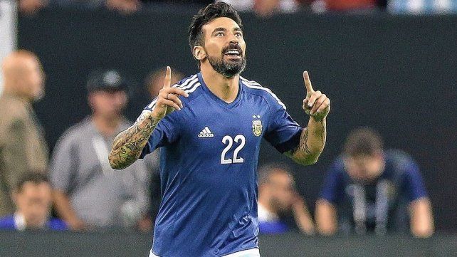 Ezequiel Lavezzi visitó al seleccionado argentino en Miami