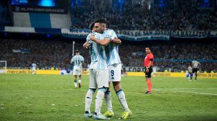 Racing festejó en su casa.