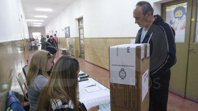 Balotaje: hasta las 14 votó el 45% del padrón nacional