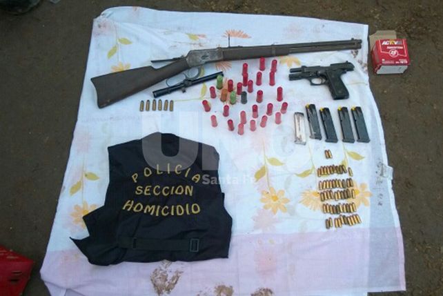 Cinco detenidos y armas de guerra secuestradas en La Vieja Tablada