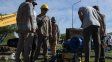 Los operarios de Obras Sanitarias y su capacitación. Los operarios de Obras Sanitarias y su capacitación.