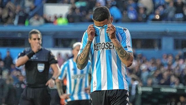 Racing perdió sobre la hora con River y se quedó sin título
