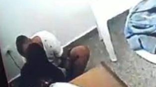 La jueza negó haberse besado con el preso y dijo que lo visitó solo por motivos laborales
