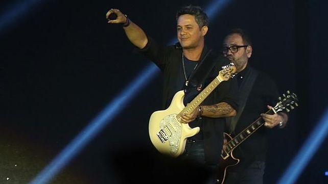 El cantante Alejandro Sanz se convirtió en un héroe de las mujeres maltratadas.