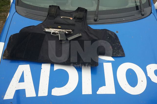 Comprarán 3.000 chalecos antibalas y 5 vehículos para la Policía