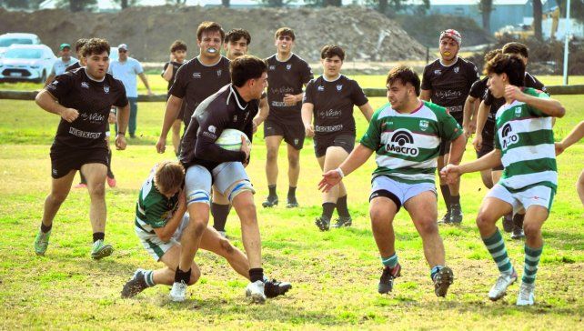 Universitario consiguió imponerse a CRAR como visitante en M19.