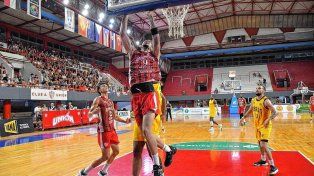 Obras Basket aplastó a Unión y le cortó la racha positiva en Santa Fe
