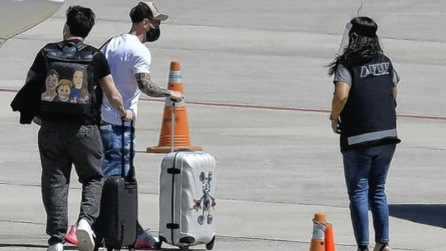 Lionel Messi arribó al país y pasará la Navidad en Rosario.