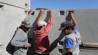 Los sin Techo: la construcción de viviendas avanza en Villa Oculta