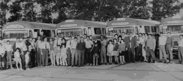 Presentación de los colectivos de la empresa El Granadero (Archivo Luis Sebastianelli)