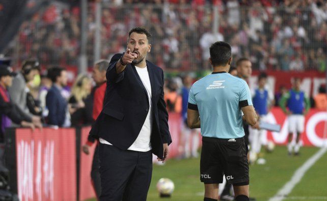 Fabbiani está muy conforme con el plantel que tiene en Newell’s. Llegaron los refuerzos que solicitó y además ponderó a los futbolistas que ya estaban en el club.