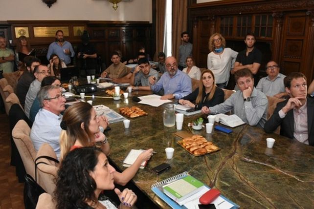 cumbre. Ediles y funcionarios
