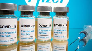 Detectan casos de daño cardíaco entre vacunados con Pfizer o Moderna