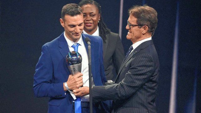 Scaloni recibió el premio The Best a Mejor Entrenador