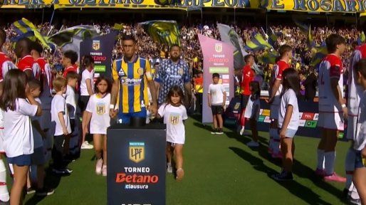 Estudiantes hizo el pasillo del campeón de espaldas