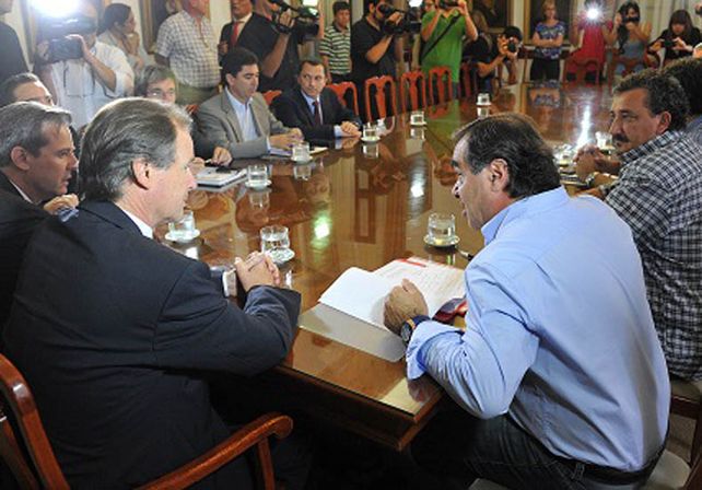 La semana próxima el gobierno recibirá a los gremios estatales
