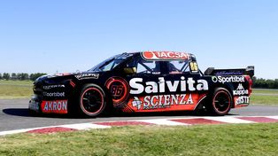 Agustín Canapino, el rey del automovilismo argentino, va por el tercer título nacional en el año de su regreso tras la experiencia en la IndyCar, en el TC Pick Up. Las Agrupadas cierran también en Entre Ríos.