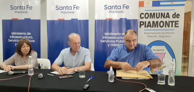 Los actos de apertura de sobres se realizaron en las sedes comunales de María Susana y Piamonte con la presencia de autoridades provinciales y locales.