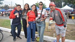 Todo el color de los hinchas de Unión en otra función copera ante Palestino