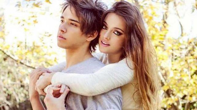 Julián Serrano mostró una foto megahot de Oriana Sabatini y a sus fans no les gustó nada