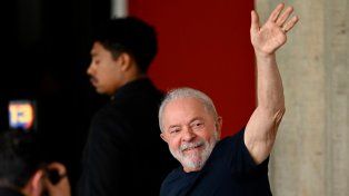 Lula recibió el alta tras la intervención de urgencia