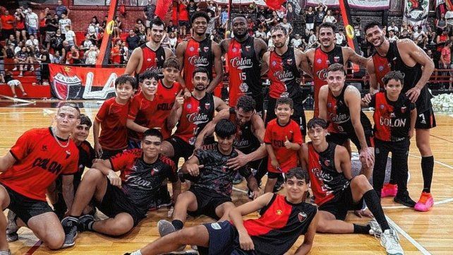Colón volvió a vencer a Montmartre y acaricia la salvación Colón volvió a vencer a Montmartre y acaricia la salvación