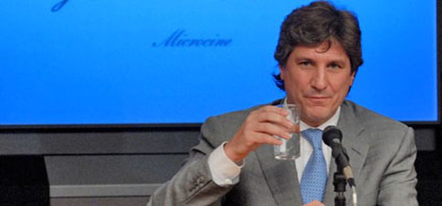 El gobierno har&aacute; una gira financiera por el exterior para explicar el canje