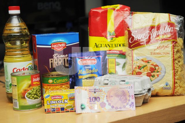 Inflación: el billete de cien pesos alcanza para comprar cada vez menos productos