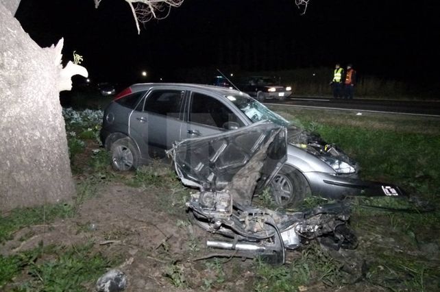 Murió el conductor de una moto en un violento choque en Esperanza