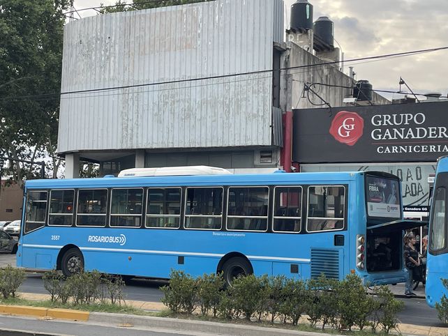 Postal repetida. El colectivo parado
