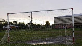 Un rayo mató a un joven cuando jugaba al fútbol con sus amigos