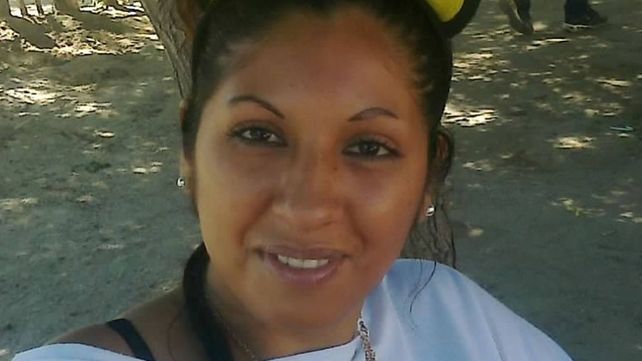 Tenía 28 años. Estaba embarazada de tres meses. El hombre que la mató se llama Ariel Coria y está prófugo.