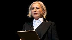 Criticada. La actriz Mercedes Morán fue silbada por algunos espectadores, pero igualmente se mantuvo calma ante el mal momento.